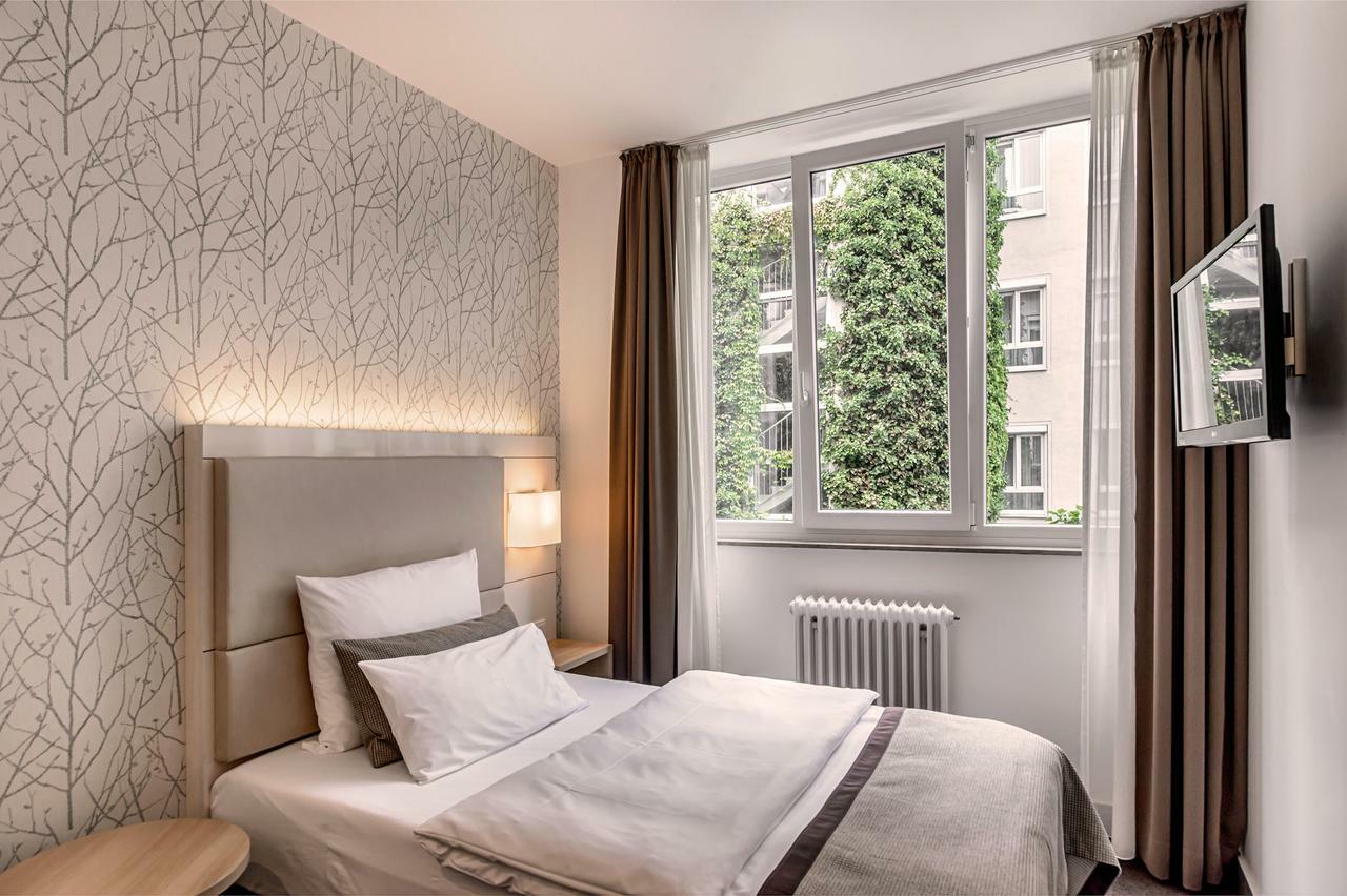 Boutique Atrium 4* München